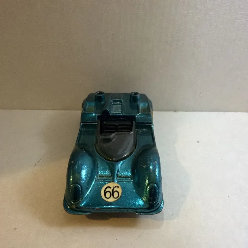 Vtg Hot Wheels REDLINE 1968 Green McLaren M6A Mattel USA With Button